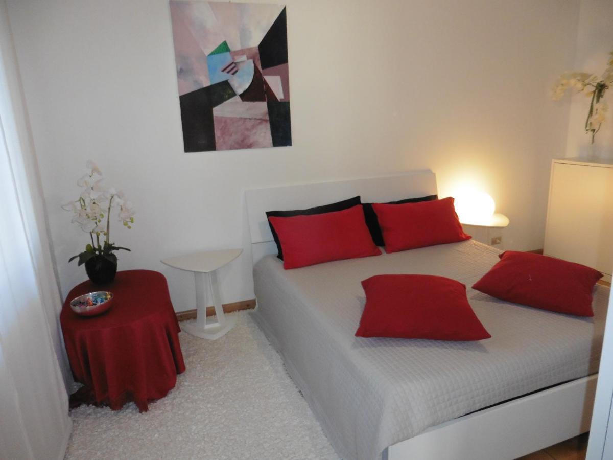 Il Giardinetto Bed and Breakfast Premariacco Exteriör bild
